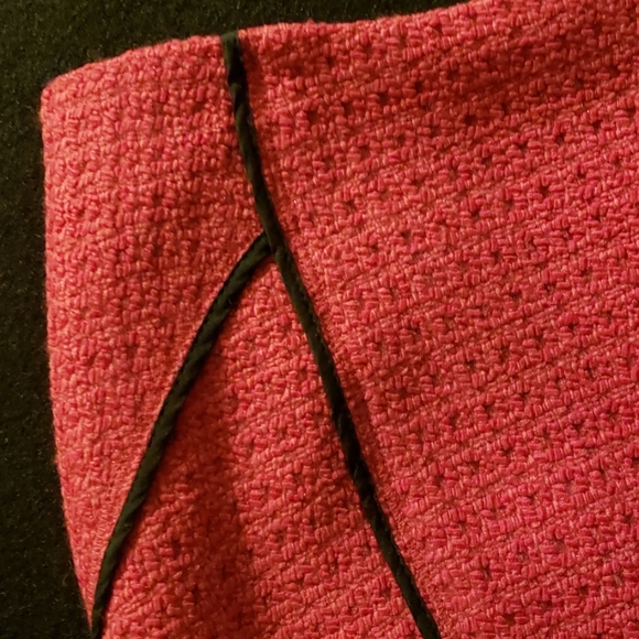 Lafayette 148 New York size 6 pencil skirt - Picture 2 of 3